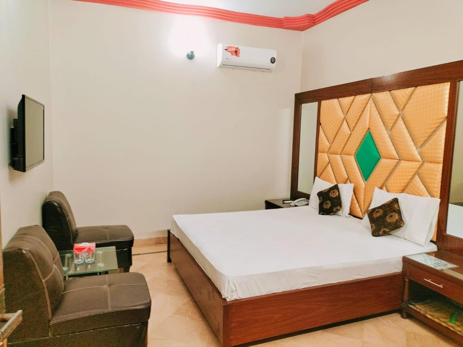 Subhan Palace Guest House カラチ エクステリア 写真