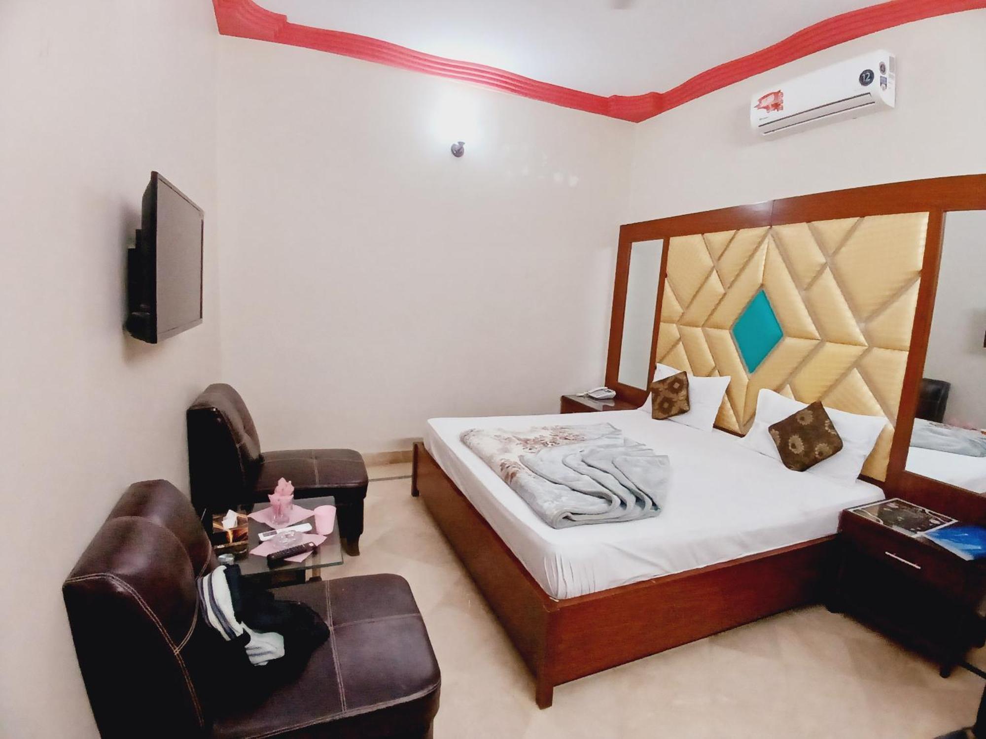 Subhan Palace Guest House カラチ エクステリア 写真